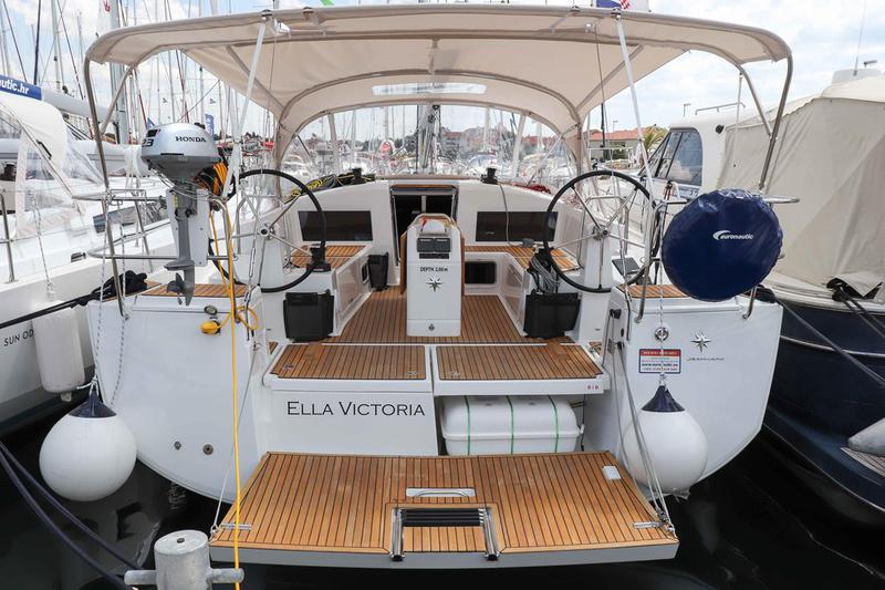 Book yachts online - sailboat - Sun Odyssey 440 - 3 cabin, 2 heads - Ella Victoria - rent