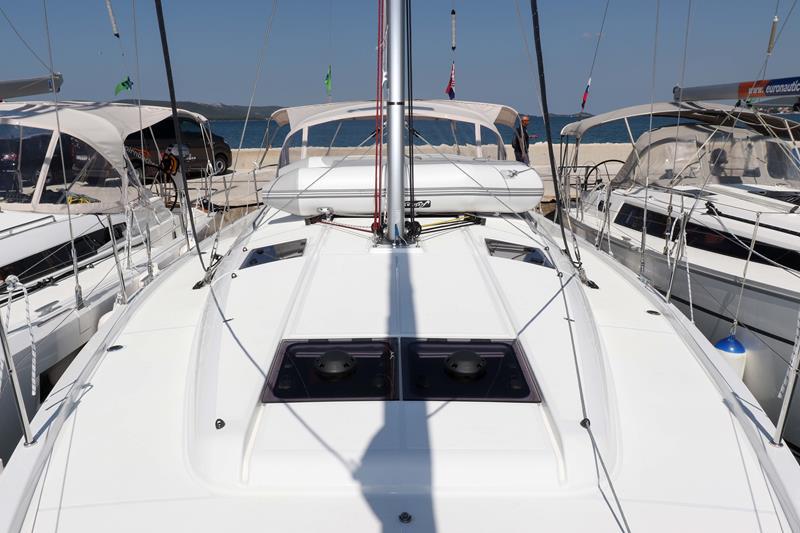 Book yachts online - sailboat - Sun Odyssey 440 - Ana   - rent