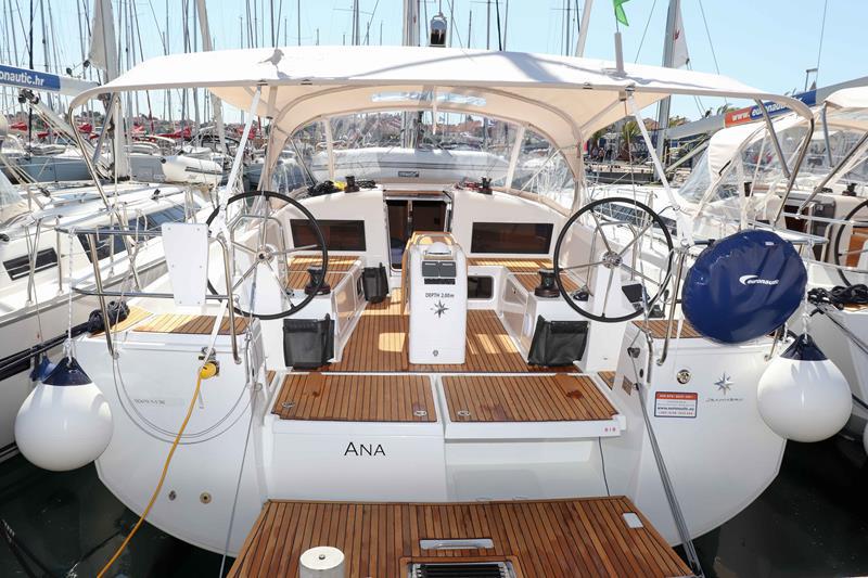 Book yachts online - sailboat - Sun Odyssey 440 - Ana   - rent
