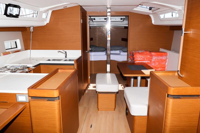 Book yachts online - sailboat - Sun Odyssey 440 - Ana   - rent