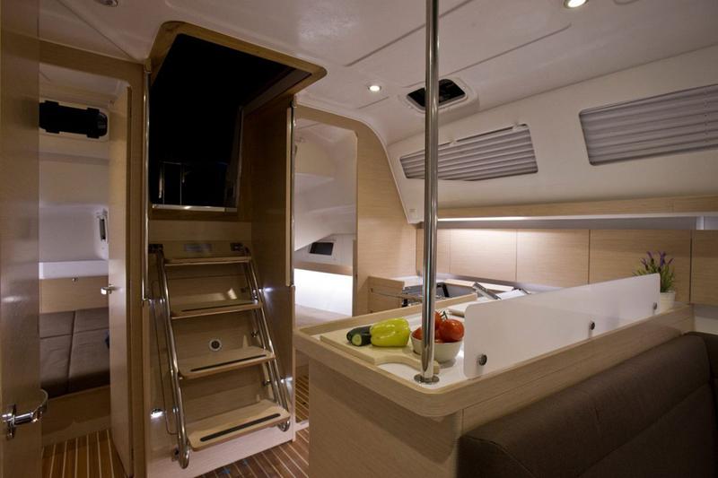 Book yachts online - sailboat - Elan 40 Impression - Black Jack - rent