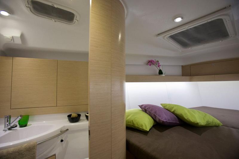 Book yachts online - sailboat - Elan 40 Impression - Black Jack - rent