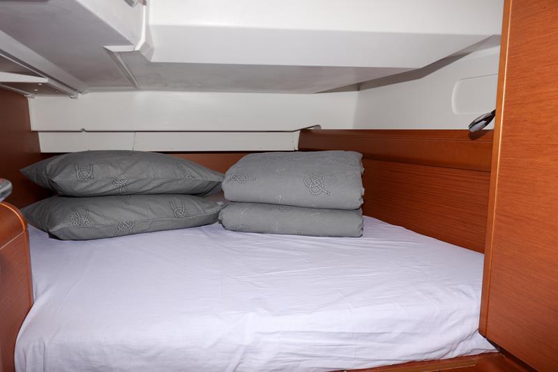 Book yachts online - sailboat - Sun Odyssey 449 - Nina - rent