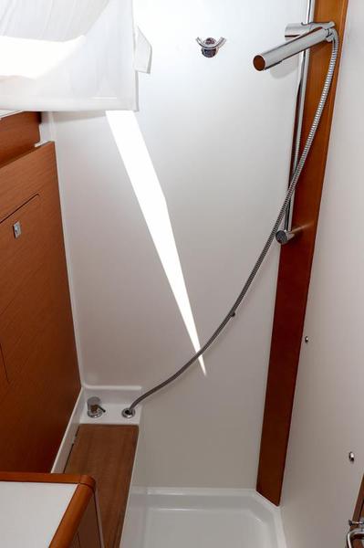 Book yachts online - sailboat - Sun Odyssey 449 - Nina - rent