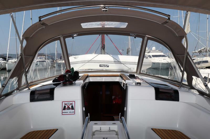 Book yachts online - sailboat - Sun Odyssey 449 - Nina - rent
