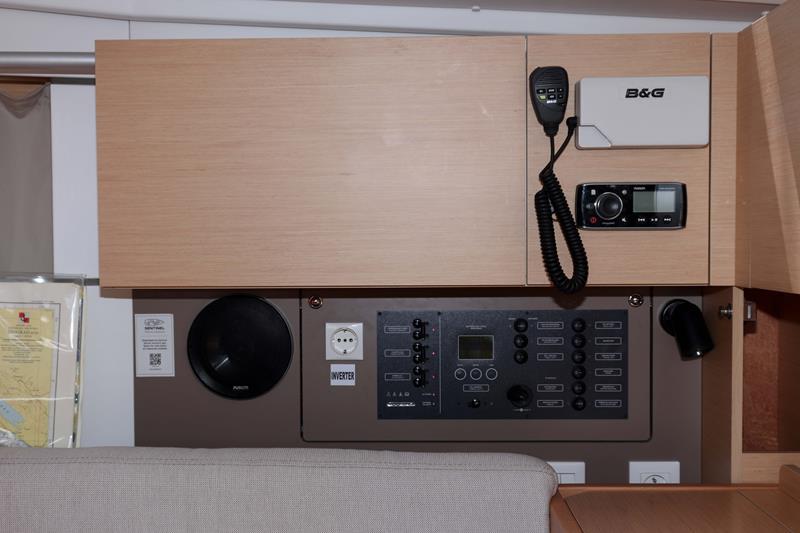 Book yachts online - sailboat - Oceanis 35.1 - Aquarius  - rent