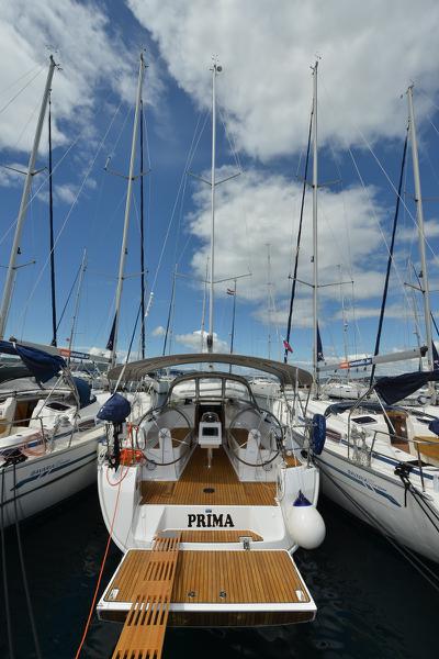 Book yachts online - sailboat - Bavaria Cruiser 37 - Prima - rent