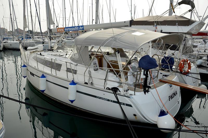 Book yachts online - sailboat - Bavaria Cruiser 37 - Prima - rent