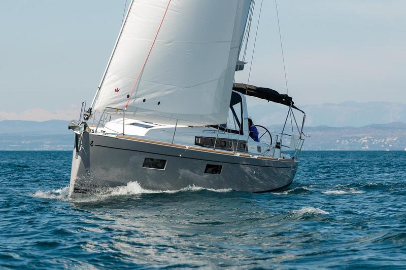 Book yachts online - sailboat - Oceanis 38.1 - Reya - rent
