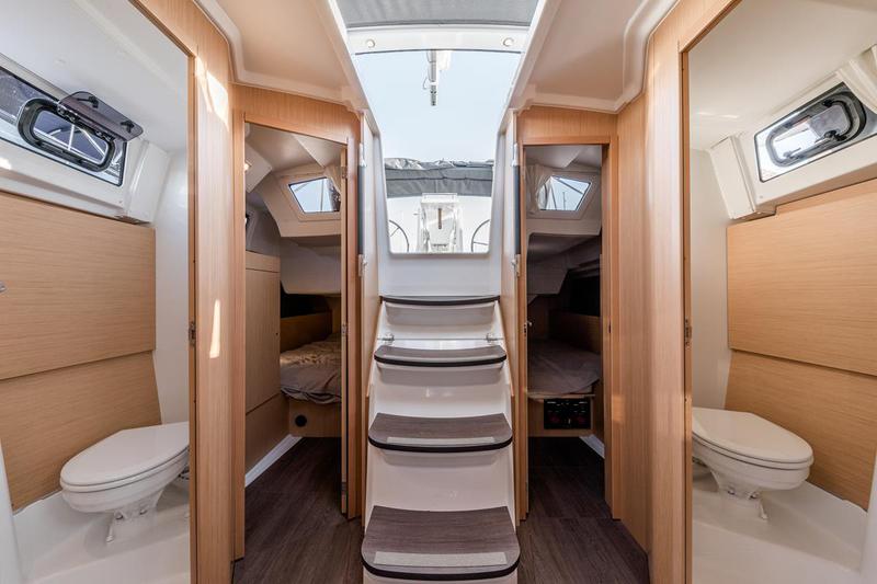 Book yachts online - sailboat - Oceanis 38.1 - Reya - rent