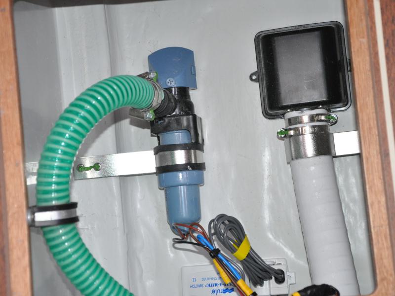 Book yachts online - sailboat - Bavaria Cruiser 37 - Polo - with bowthruster - rent