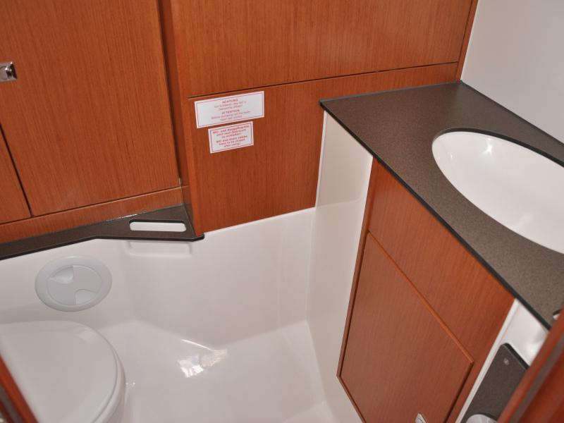 Book yachts online - sailboat - Bavaria Cruiser 37 - Polo - with bowthruster - rent