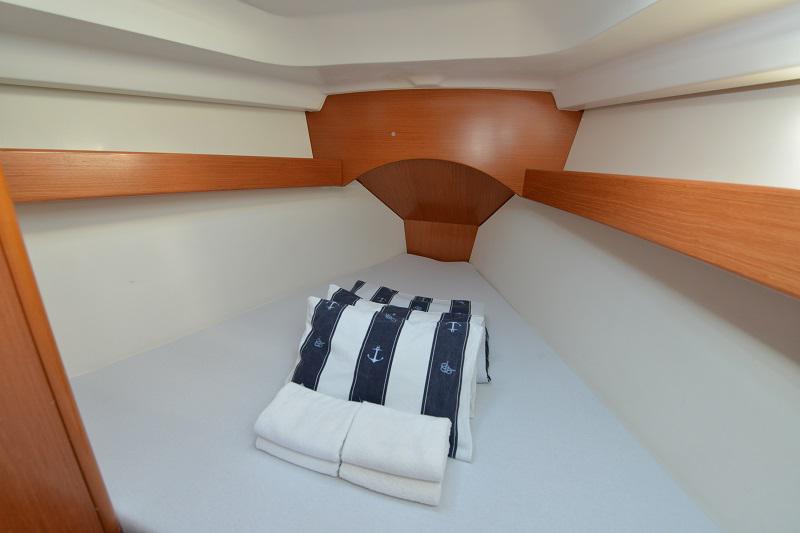 Book yachts online - sailboat - Cyclades 43.4 - Zdenka   - rent