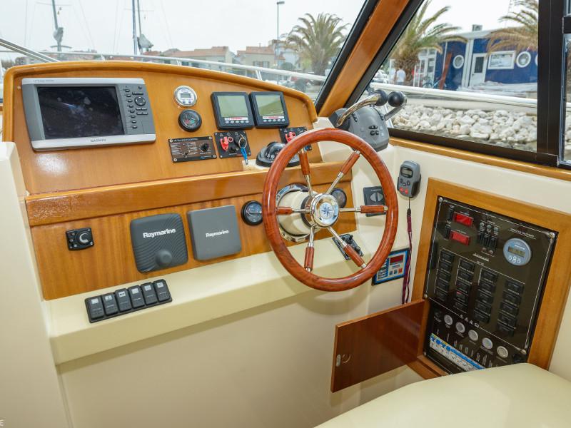 Book yachts online - motorboat - Adriana 44 - Stone Haven - rent