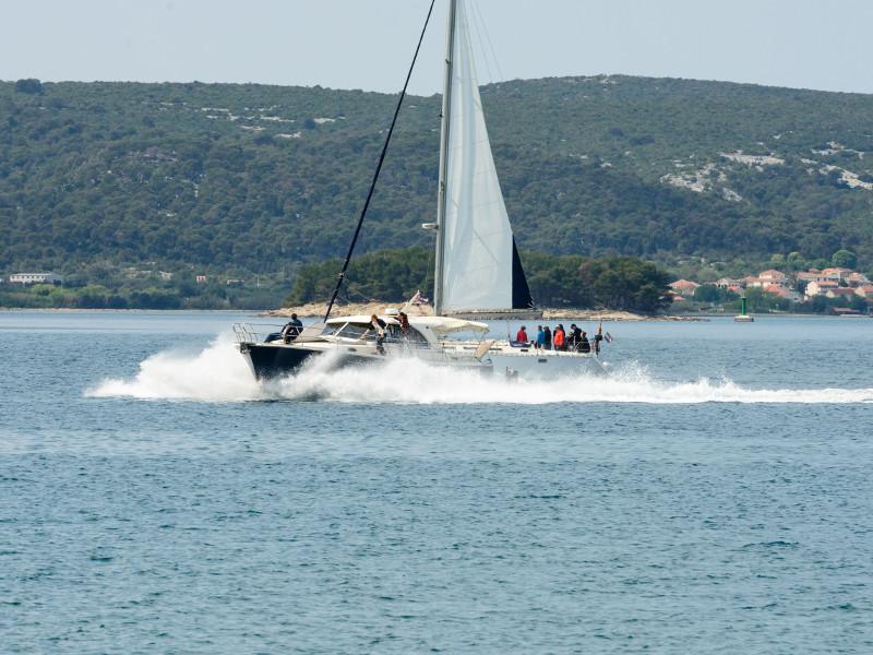 Book yachts online - motorboat - Adriana 44 - Stone Haven - rent
