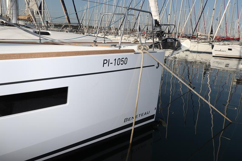 Book yachts online - sailboat - Oceanis 38.1 - Dama - rent