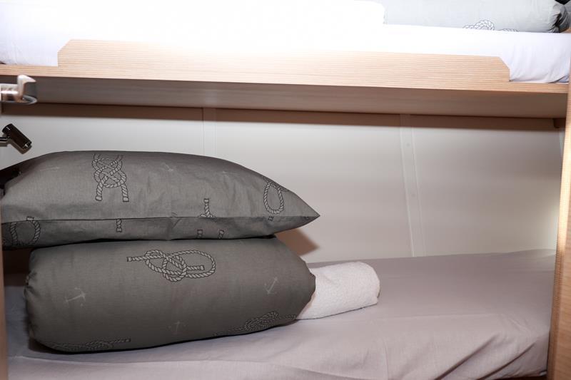 Book yachts online - sailboat - Elan 45 Impression - Goldfinger  - rent