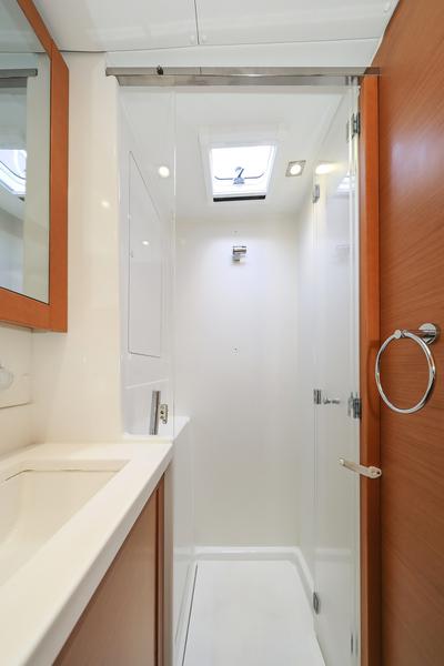 Book yachts online - catamaran - Lagoon 450 - Paula &amp; Hana - rent