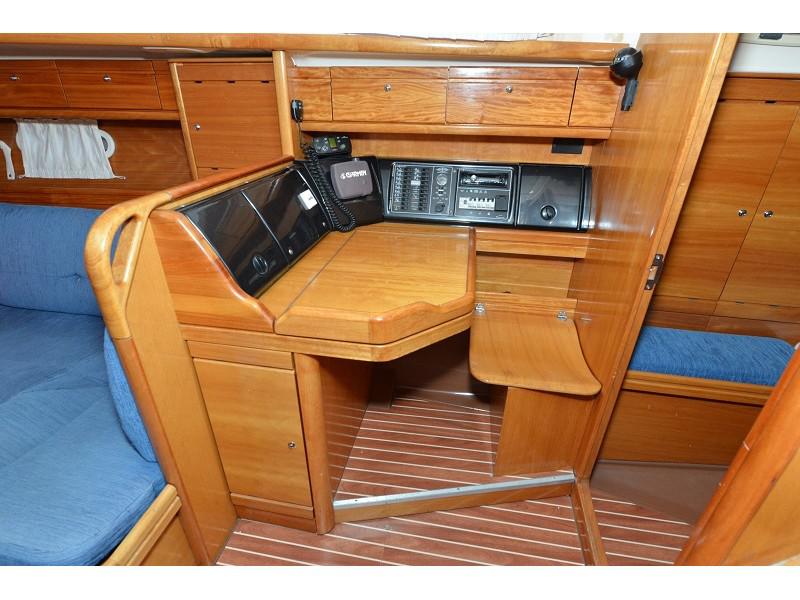 Book yachts online - sailboat - Bavaria 37 Cruiser - Ragazza - rent