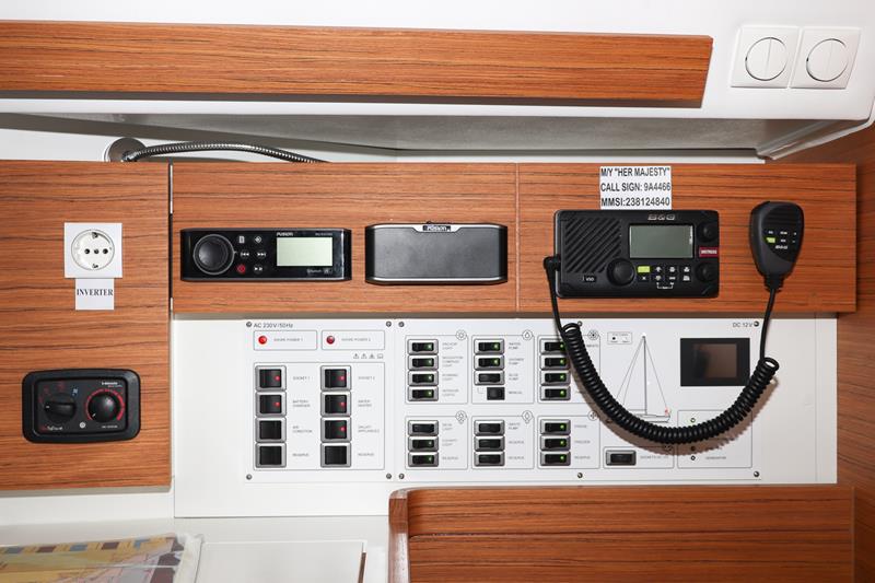 Book yachts online - sailboat - Elan 45 Impression - Her Majesty  - rent