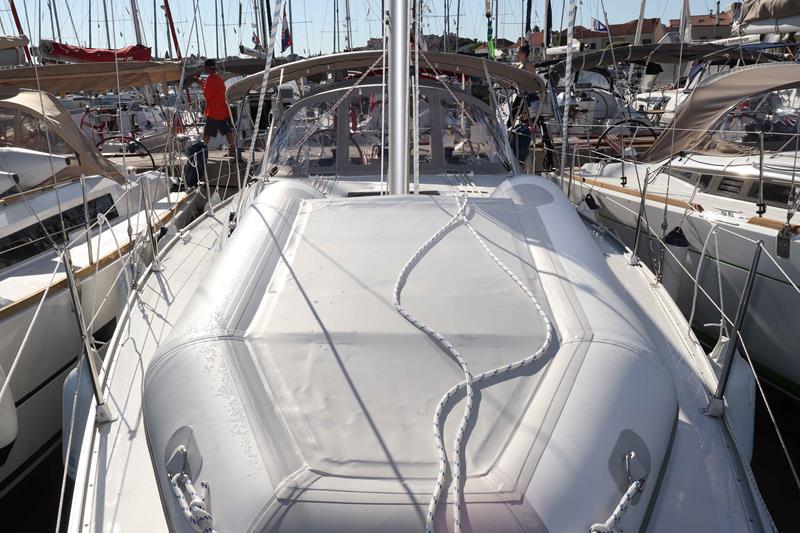 Book yachts online - sailboat - Bavaria Cruiser 34 - 3 cab - Aria  - rent