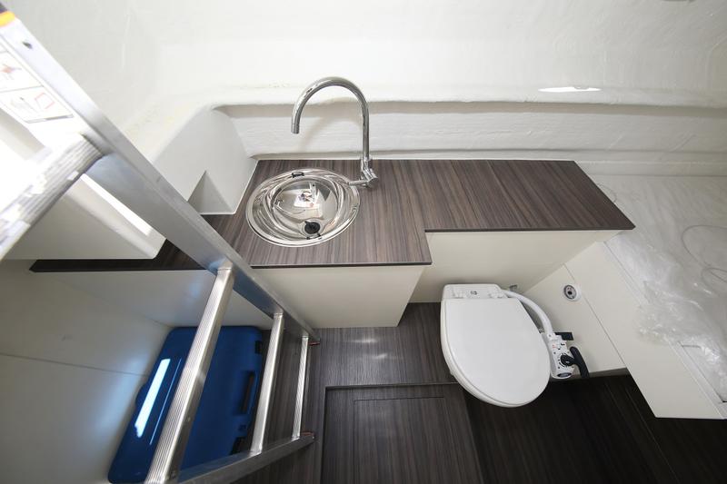 Book yachts online - motorboat - Greenline  48 Fly - Noah - rent