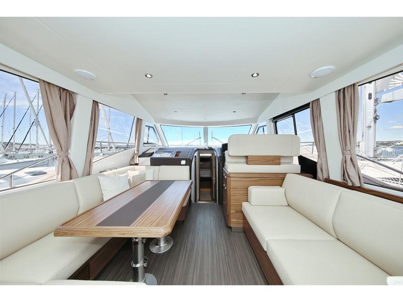 Book yachts online - motorboat - Greenline  48 Fly - Noah - rent