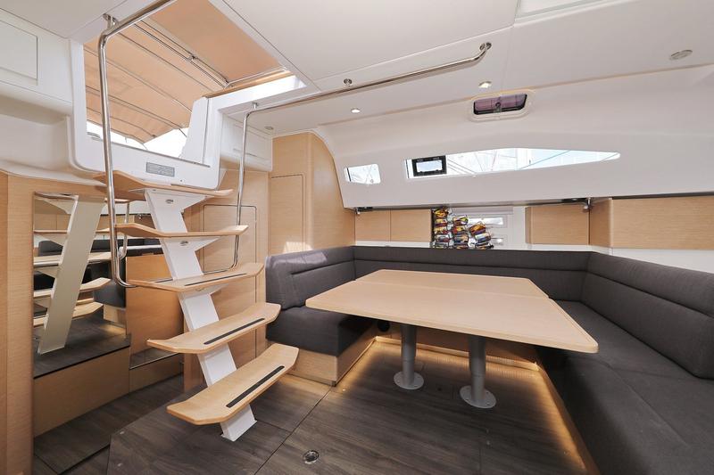 Book yachts online - sailboat - Elan  50 Impression - Abena - rent