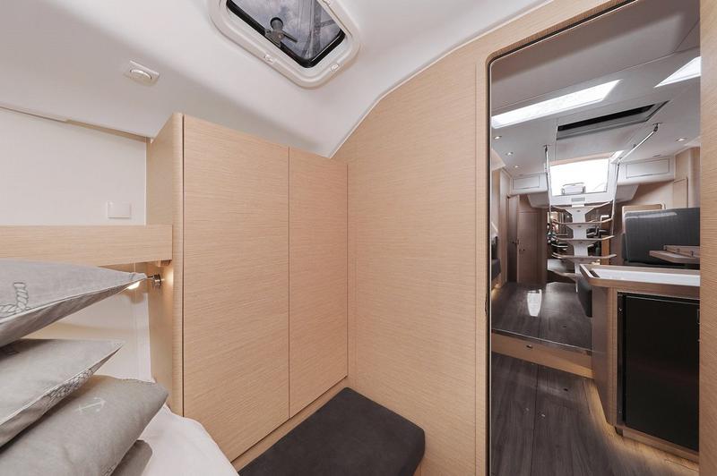 Book yachts online - sailboat - Elan  50 Impression - Abena - rent