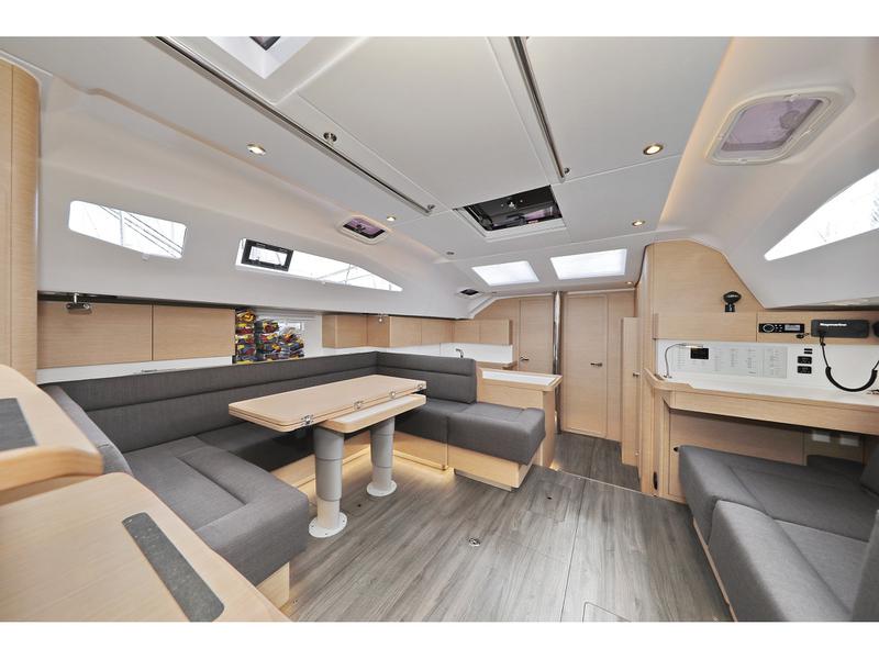 Book yachts online - sailboat - Elan  50 Impression - Abena - rent