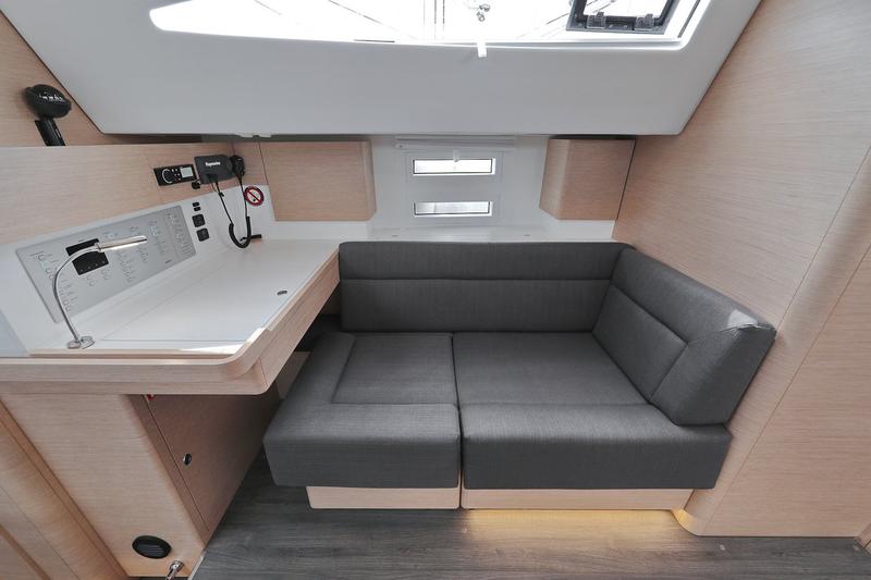 Book yachts online - sailboat - Elan  50 Impression - Abena - rent