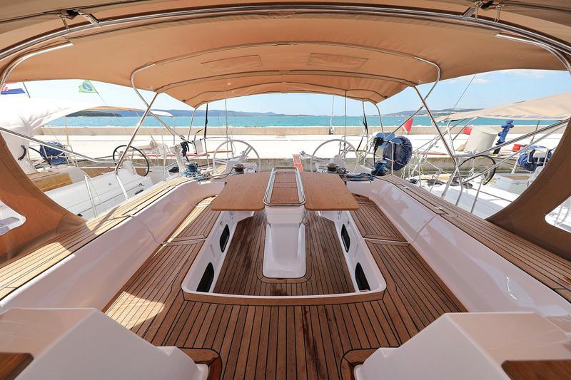 Book yachts online - sailboat - Elan  50 Impression - Abena - rent