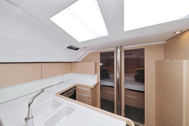 Book yachts online - sailboat - Elan  50 Impression - Abena - rent