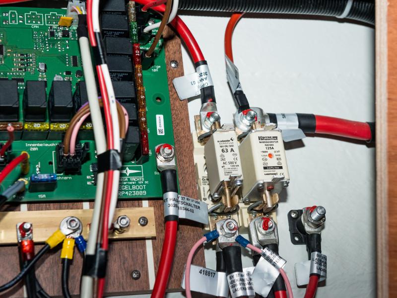 Book yachts online - sailboat - Bavaria Cruiser 37 - Rea - rent