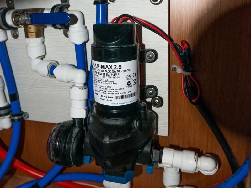 Book yachts online - sailboat - Bavaria Cruiser 37 - Rea - rent