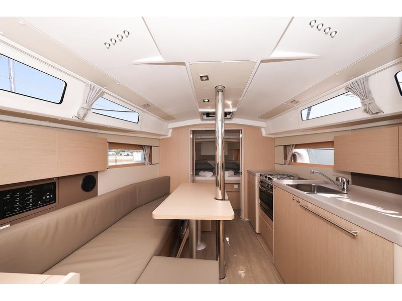 Book yachts online - sailboat - Oceanis 35.1 - Aris - rent