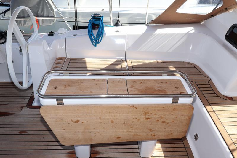 Book yachts online - sailboat - Elan 45 Impression - Octopussy  - rent
