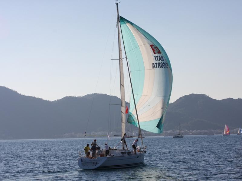 Book yachts online - sailboat - Sun Odyssey 36i - Schnecke - rent