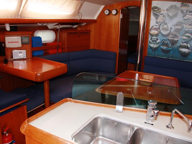 Book yachts online - sailboat - Sun Odyssey 37 - Kacamak - rent