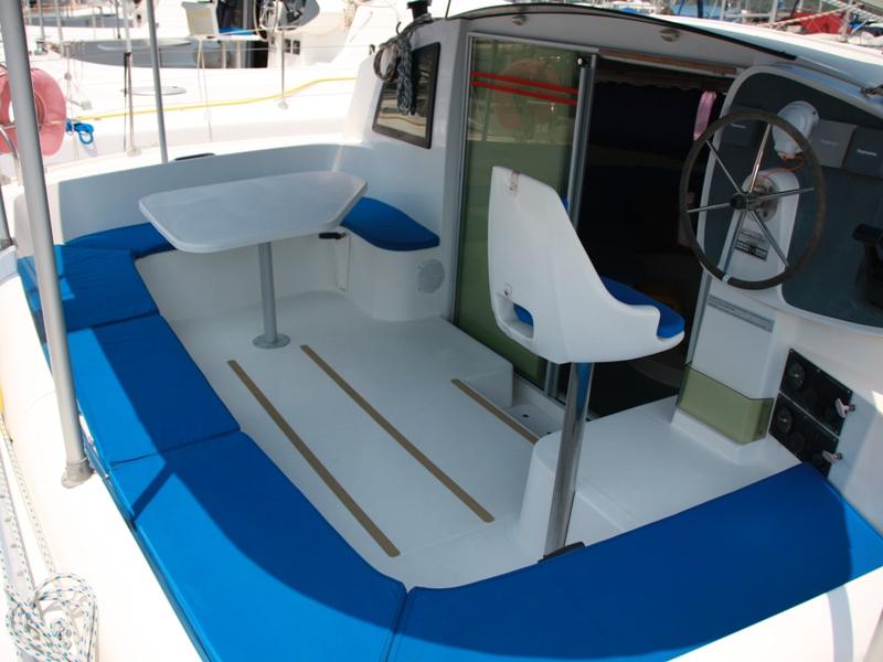 Book yachts online - catamaran - Athena 38 - Andromeda 1 - rent
