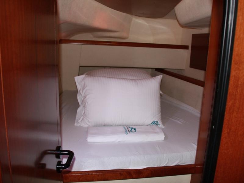 Book yachts online - catamaran - Athena 38 - Andromeda 1 - rent