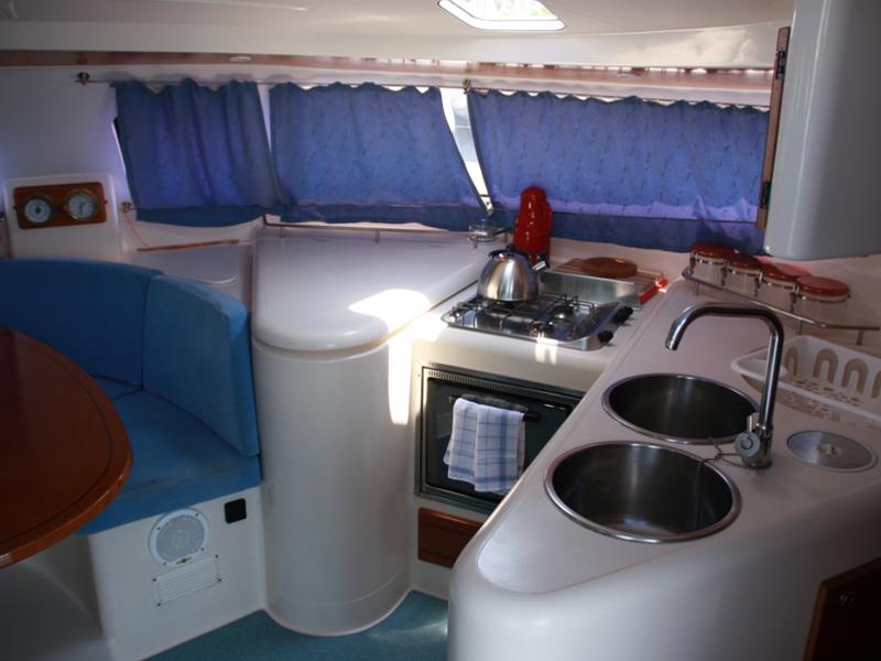 Book yachts online - catamaran - Athena 38 - Andromeda 1 - rent