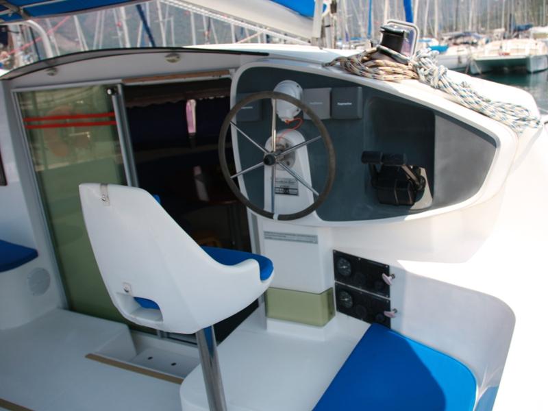 Book yachts online - catamaran - Athena 38 - Andromeda 1 - rent