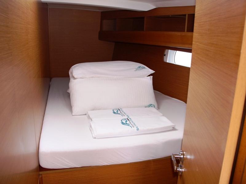 Book yachts online - sailboat - Sun Odyssey 479 - Sky Selin - rent