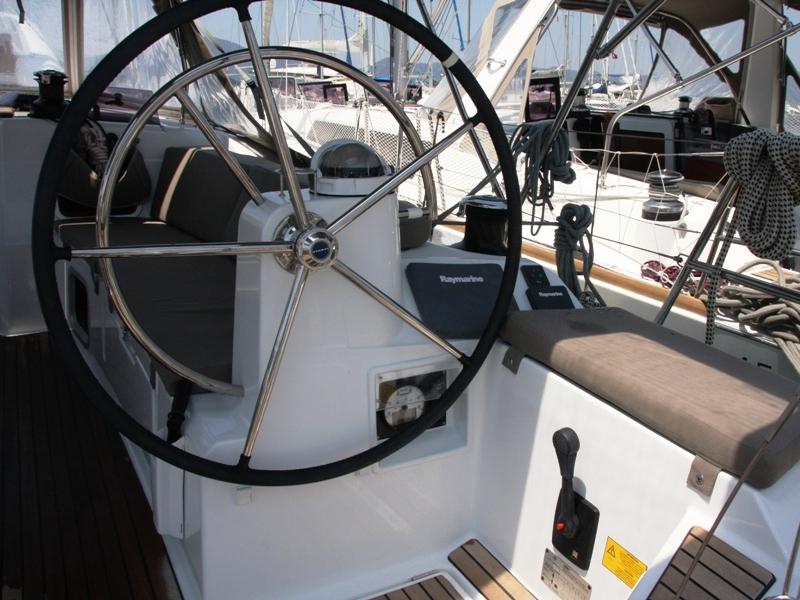 Book yachts online - sailboat - Sun Odyssey 479 - Sky Selin - rent