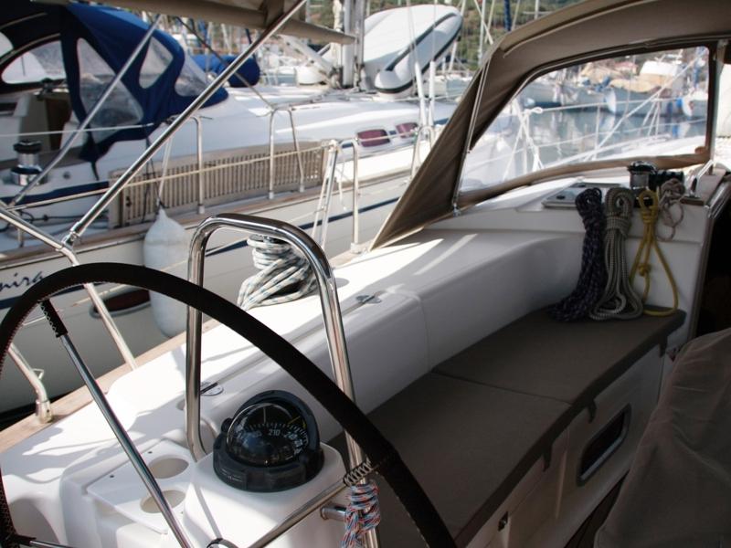 Book yachts online - sailboat - Bavaria 44 - Nil Mare - rent