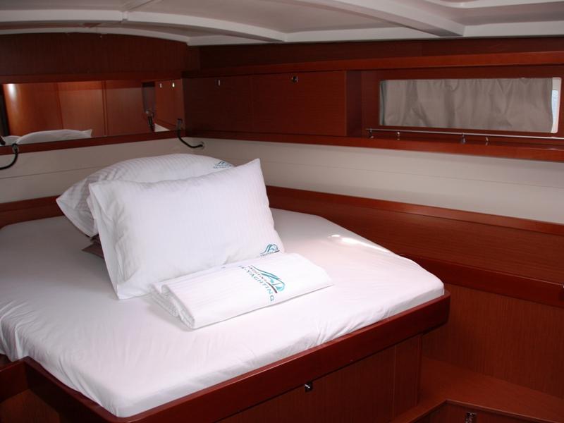 Book yachts online - sailboat - Oceanis 45 - Tonic - rent