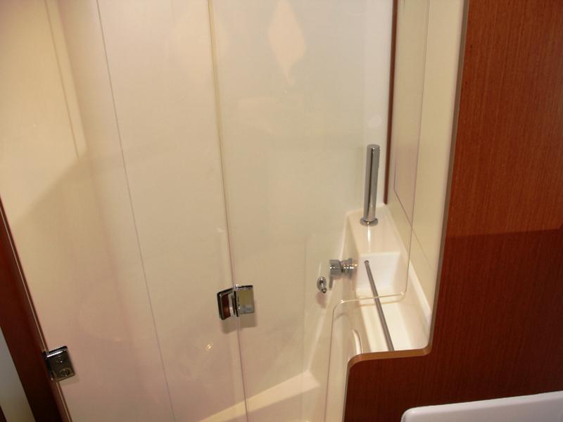 Book yachts online - sailboat - Oceanis 45 - Tonic - rent