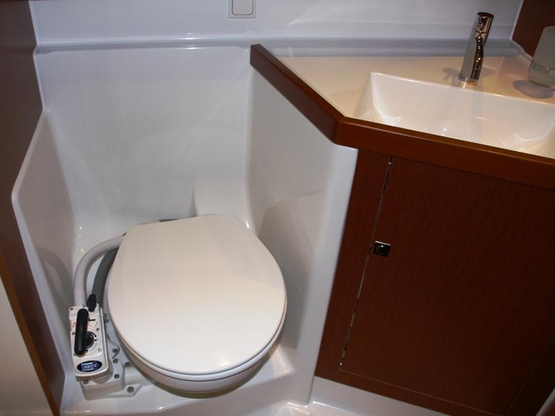 Book yachts online - sailboat - Oceanis 45 - Tonic - rent