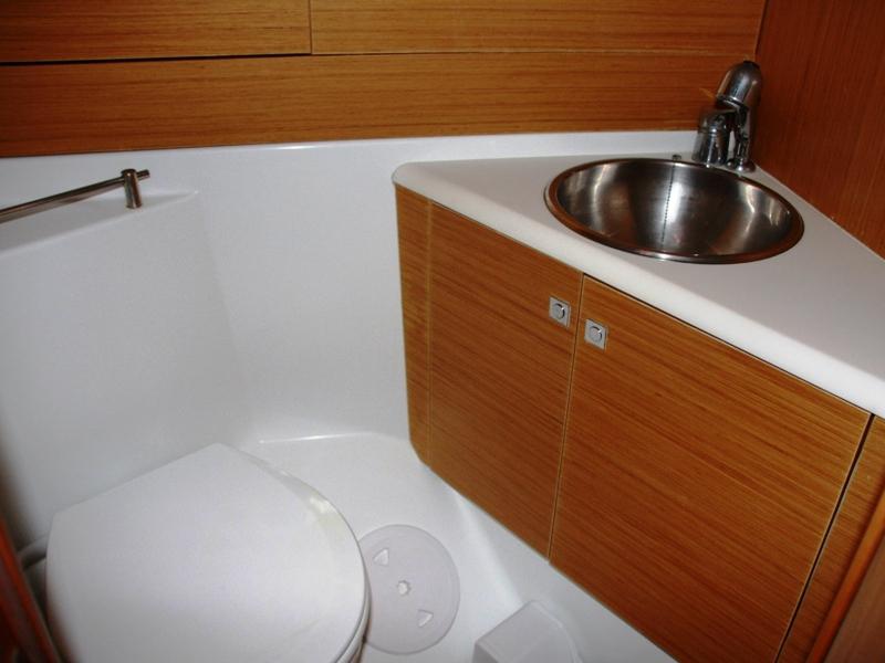 Book yachts online - sailboat - Jeanneau 53 - Nazli Denizim - rent